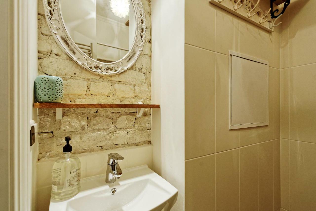 Riga Silent Center Boutique apt. +FREE parking Extérieur photo